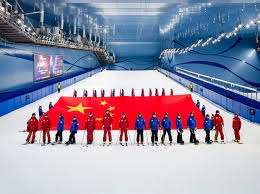 美媒支招湖人交易29+8球星，里夫斯成主要筹码，还送三将+首轮？